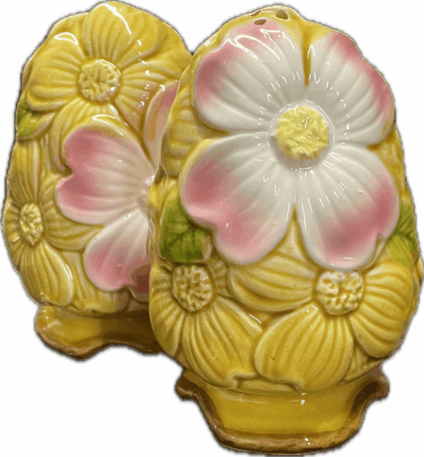 Vintage Dogwood Flower Salt and Pepper Shakers