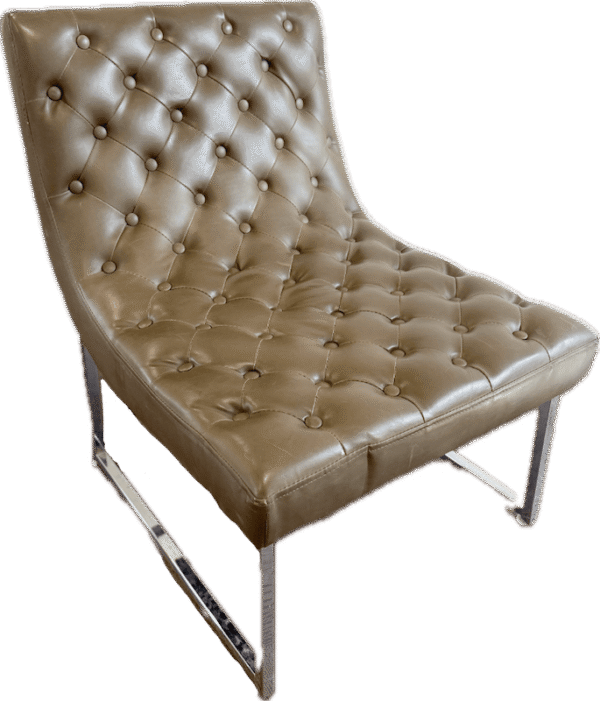 Safavieh Hadley Tufted Accent Chair